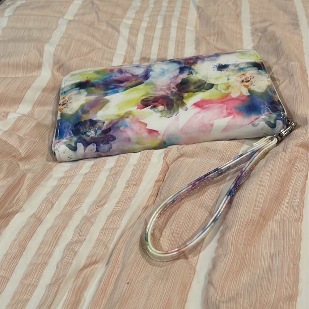 Betsey Johnson, wallet new without tags